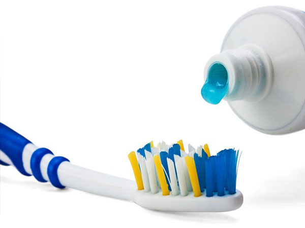专家称“牙膏中三氯生会致癌”说法不实